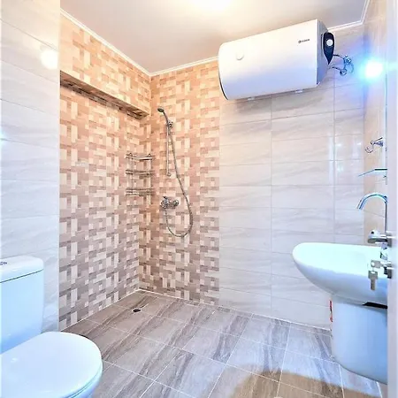 Apartman Апартамент Диксан *